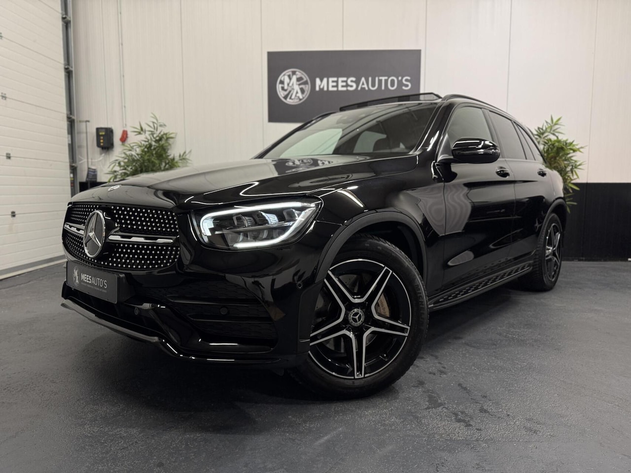 Mercedes-Benz GLC-klasse - 200 4MATIC Business Solution AMG 200 4MATIC Business Solution AMG|Pano| - AutoWereld.nl