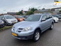 Mitsubishi Outlander - 2.0 Invite plus