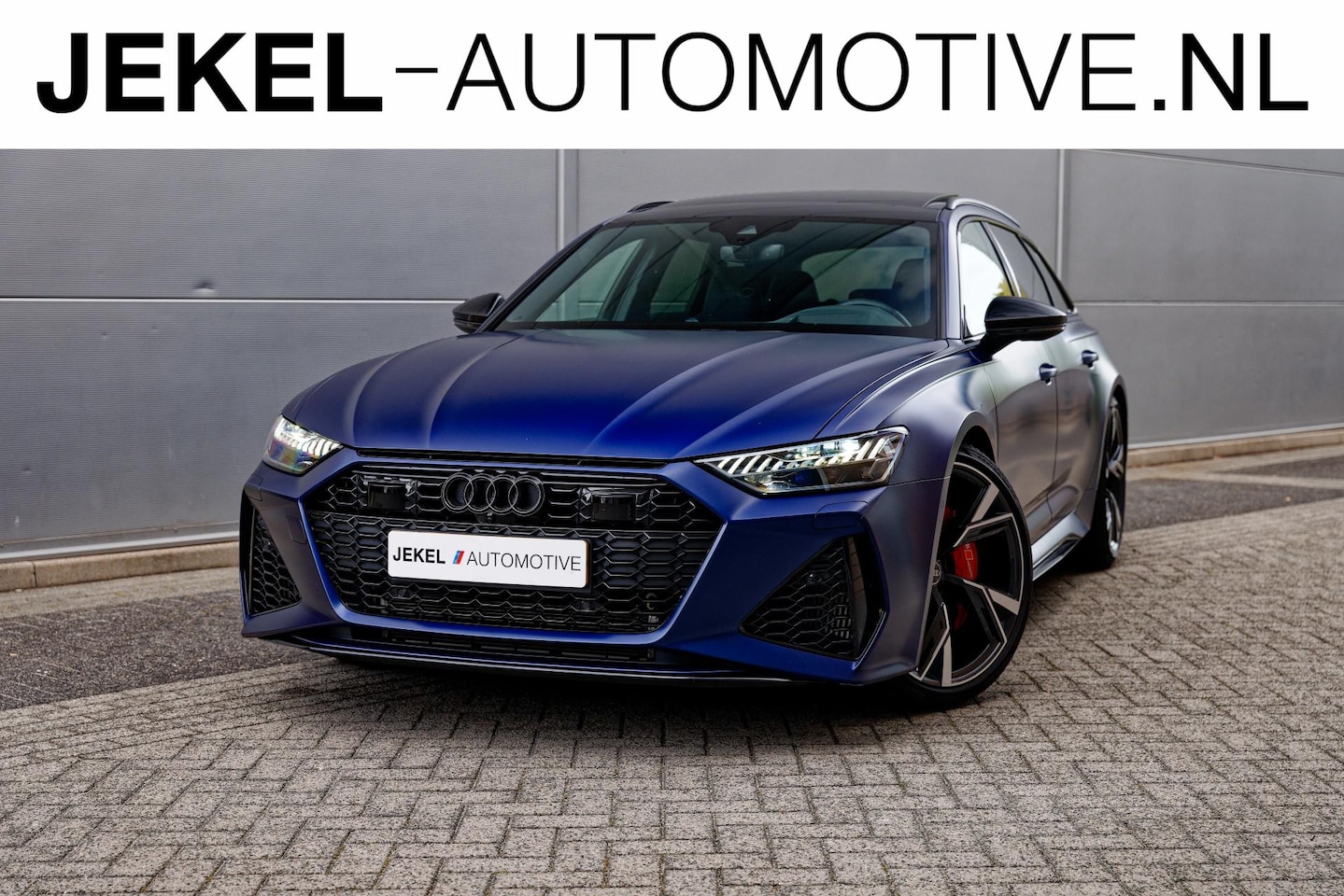 Audi RS6 - Avant TFSI quattro Full Option in de bijzondere kleur Frozen Blue - AutoWereld.nl