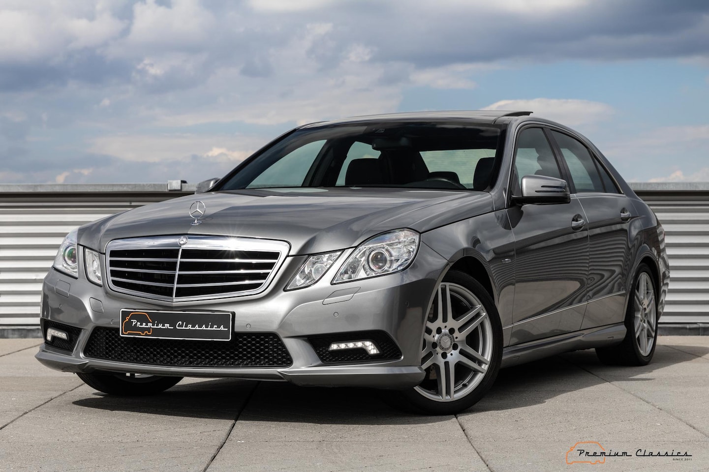 Mercedes-Benz E-klasse - 350 CGI Avantgarde W212 | 115.000KM | AMG-Package | Panorama | Harman/Kardon - AutoWereld.nl