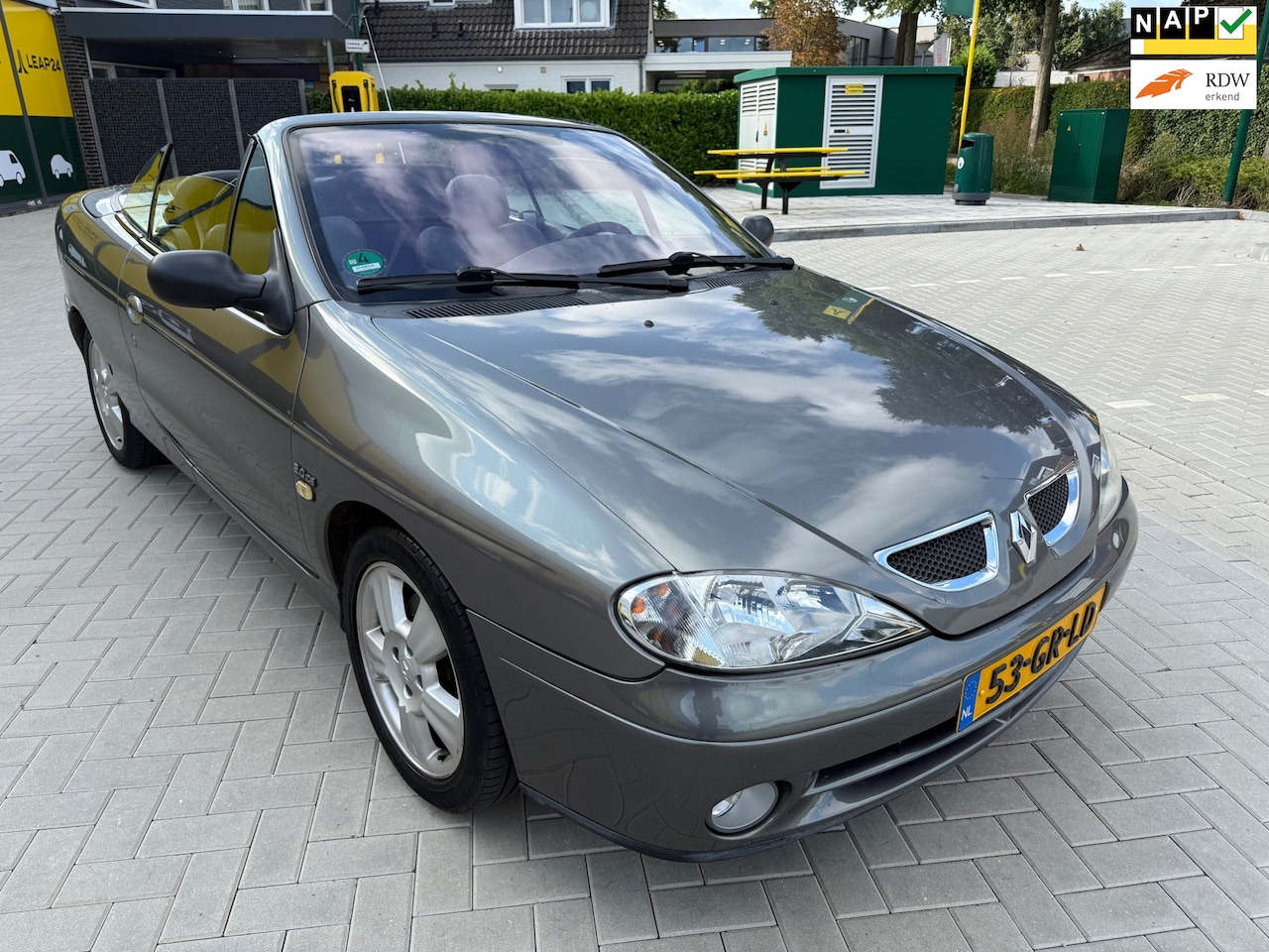 Renault Mégane Cabrio - 2.0-16V IDE Privilège **HISTORIE** NWE APK** - AutoWereld.nl