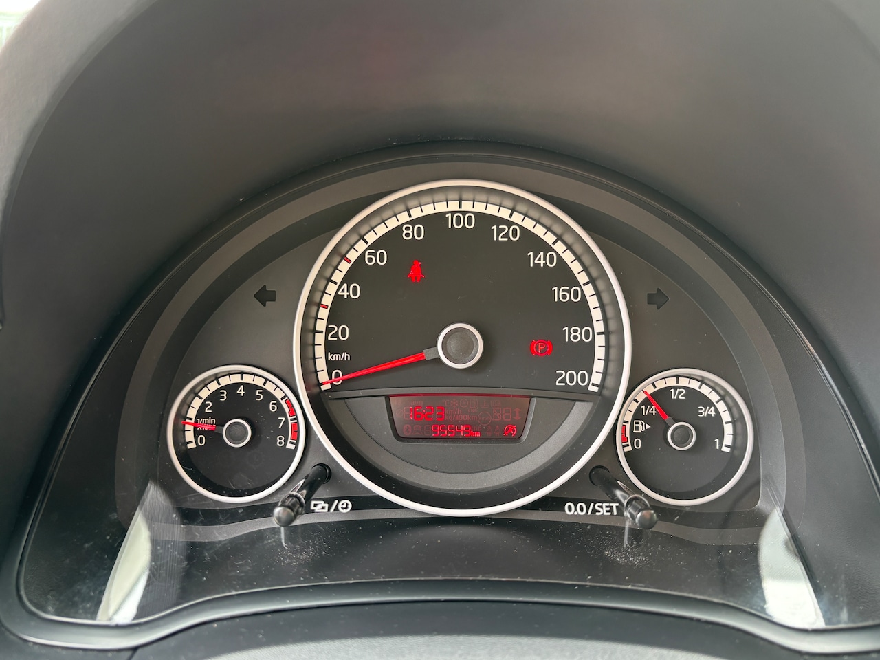 Volkswagen Up! - 1.0 high up! BlueMotion | Org-NL auto. Panorama-schuifdak. 1e eig. Cruise. Airco.