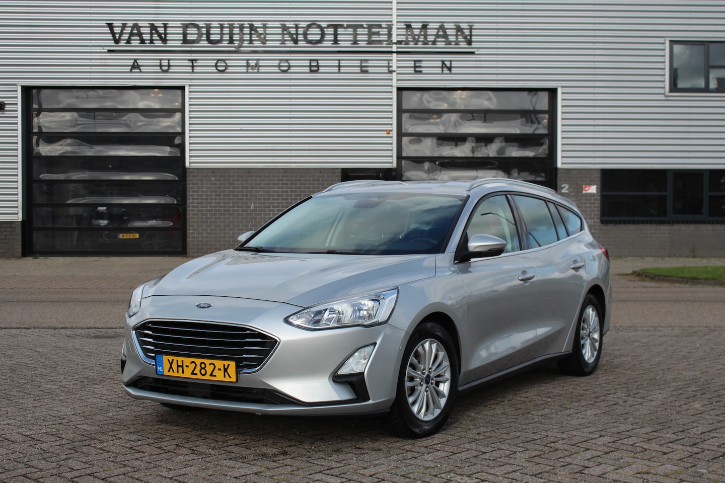 Ford Focus Wagon - 1.0 EcoBoost Titanium Business / Carplay / Keyless / N.A.P. - AutoWereld.nl