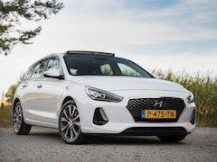 Hyundai i30 - 1.4 T-GDI Premium Pano ACC Keyless Stoelv