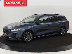 Ford Focus Wagon - 1.0 EcoBoost Hybrid ST Line Style | Trekhaak | Carplay | Navigatie | Camera | Stoelverwarm