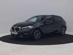 BMW 1-serie - 118i 136 PK Automaat Sport Edition | CAMERA | KEYLESS