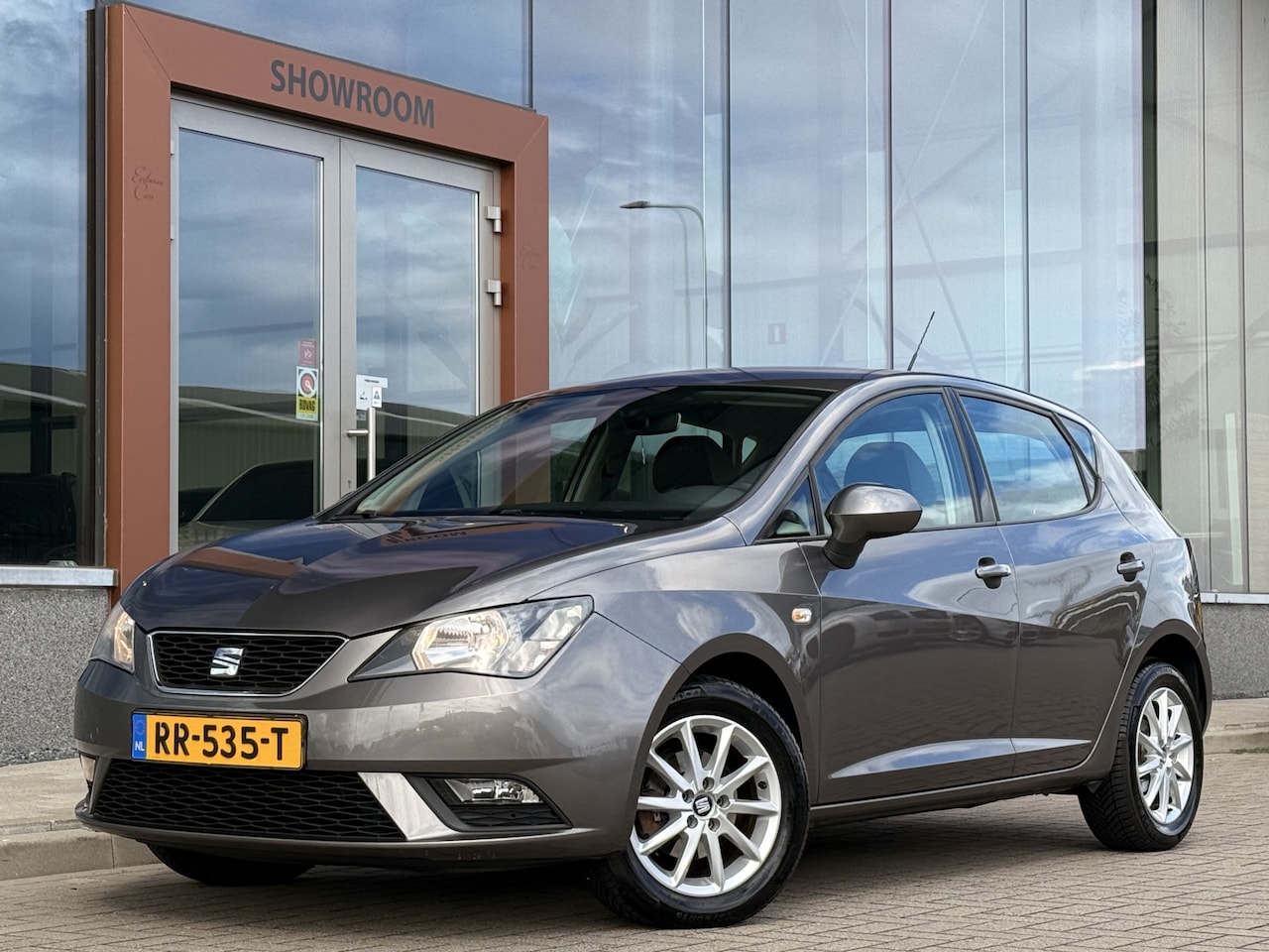 SEAT Ibiza - 1.0 EcoTSI Style | Parkeersensoren | Cruise Control | Airco | Bluetooth Verbinding | - AutoWereld.nl