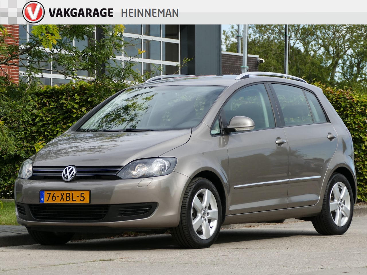 Volkswagen Golf Plus - 1.4 TSI Comfortline AUTOMAAT | trekhaak | climate control - AutoWereld.nl
