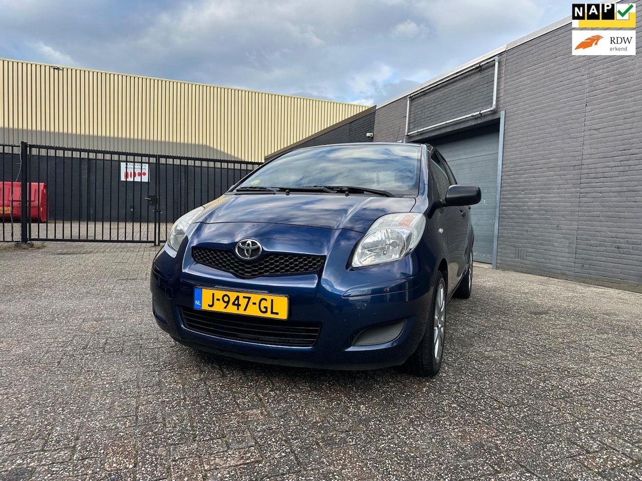 Toyota Yaris - 1.3 VVTi Comfort Airco Elek. Pakket PDC LM-Wielen APK NAP. - AutoWereld.nl