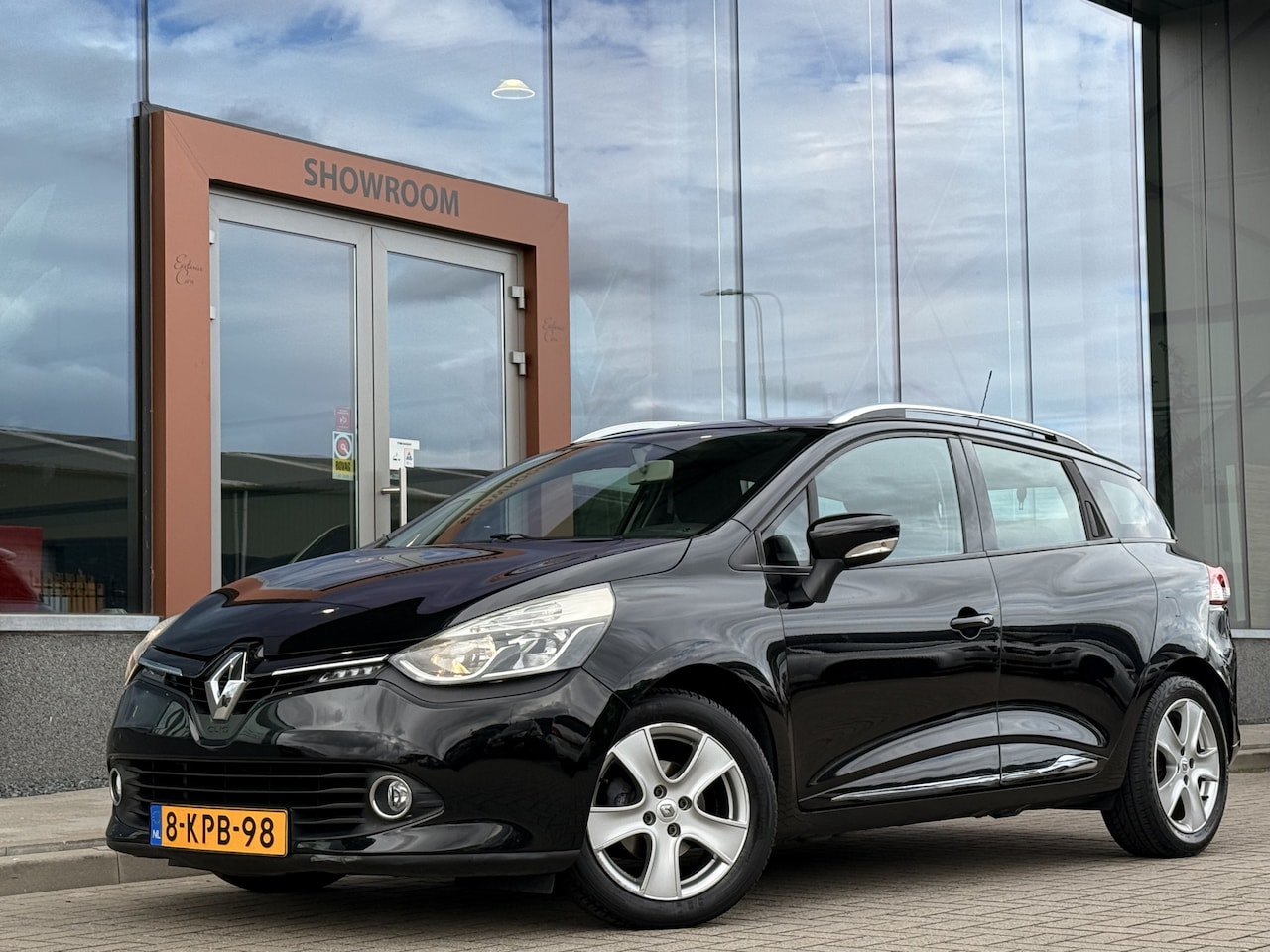 Renault Clio Estate - 0.9 TCe Expression | Cruise Control | Bluetooth telefoonverbinding | Airco | - AutoWereld.nl