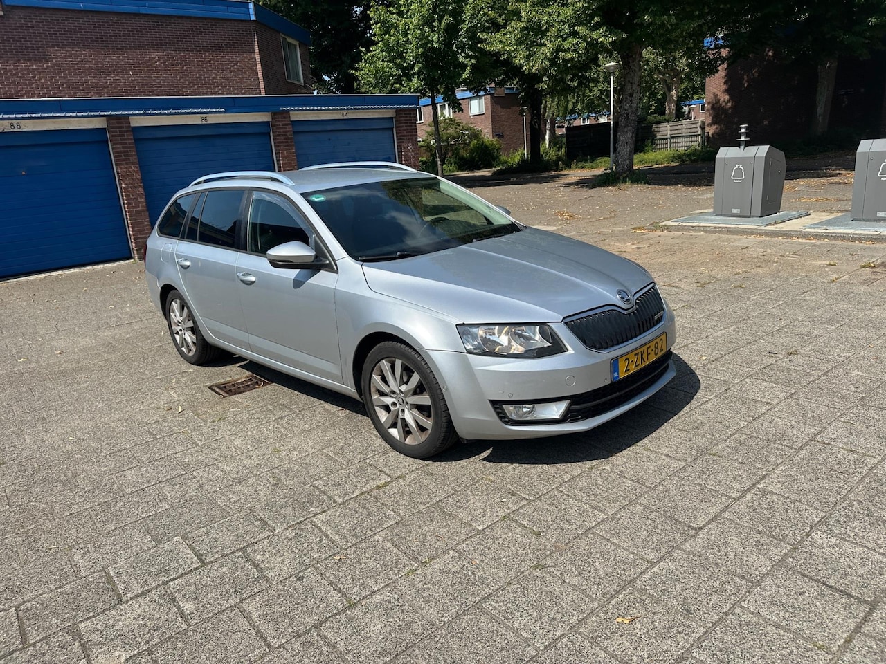 Skoda Octavia Combi - 1.6 TDI Greenline Parkassist Cruise Climate - AutoWereld.nl