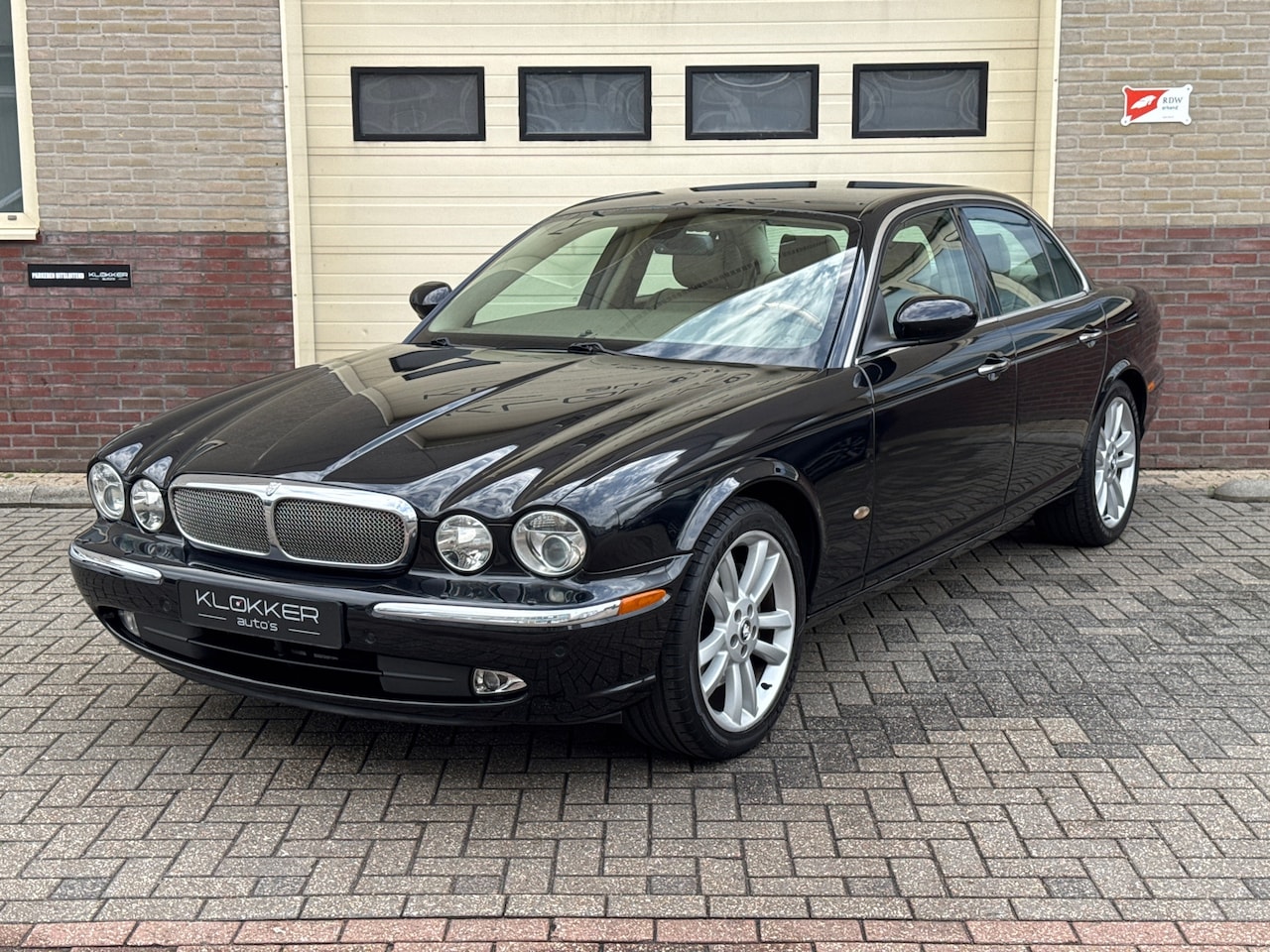 Jaguar XJ - 4.2 V8 Sovereign Youngtimer | Orig 136.237KM - AutoWereld.nl