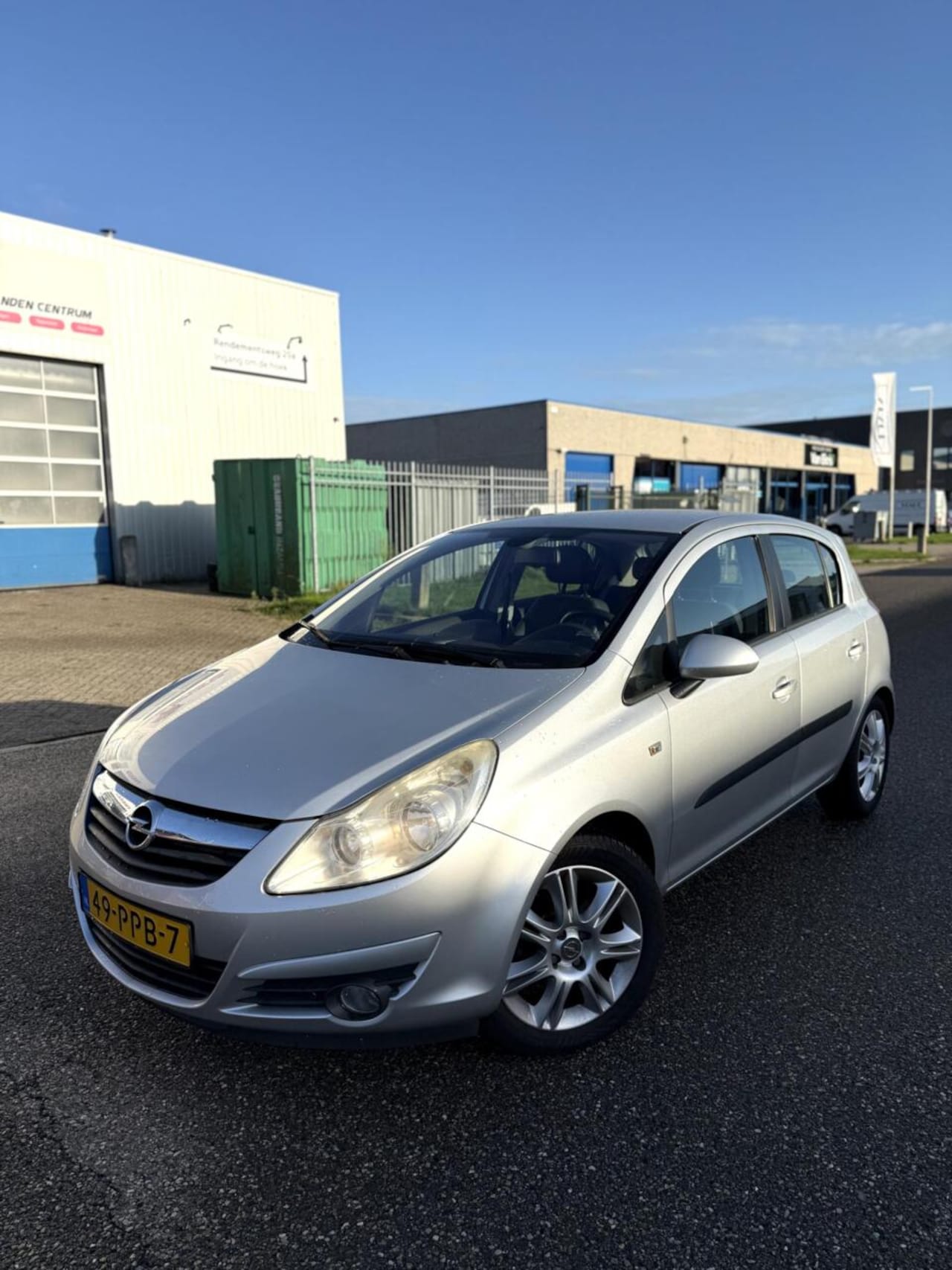 Opel Corsa - 1.4-16V 2011 5-deurs Parkeersensor Climate/Cruise - AutoWereld.nl