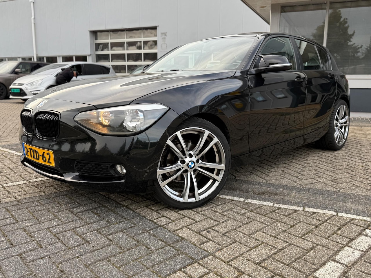 BMW 1-serie - 114i EDE Business | LMV 19 | Sport | Airco | NAV | Cruise | - AutoWereld.nl