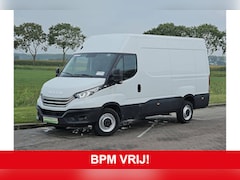 Iveco Daily - 35S14 2.3 L2H2 Navi Camera Trekhaak 3500kg Cruise Euro6