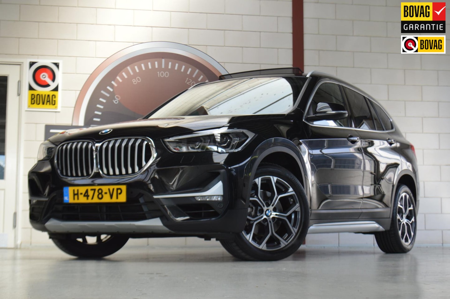 BMW X1 - sDrive18i High Executive SDrive18i High Executive, PANO, 18" LEDER, GARANTIE - AutoWereld.nl