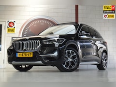 BMW X1 - SDrive18i High Executive, PANO, 18" LEDER, GARANTIE