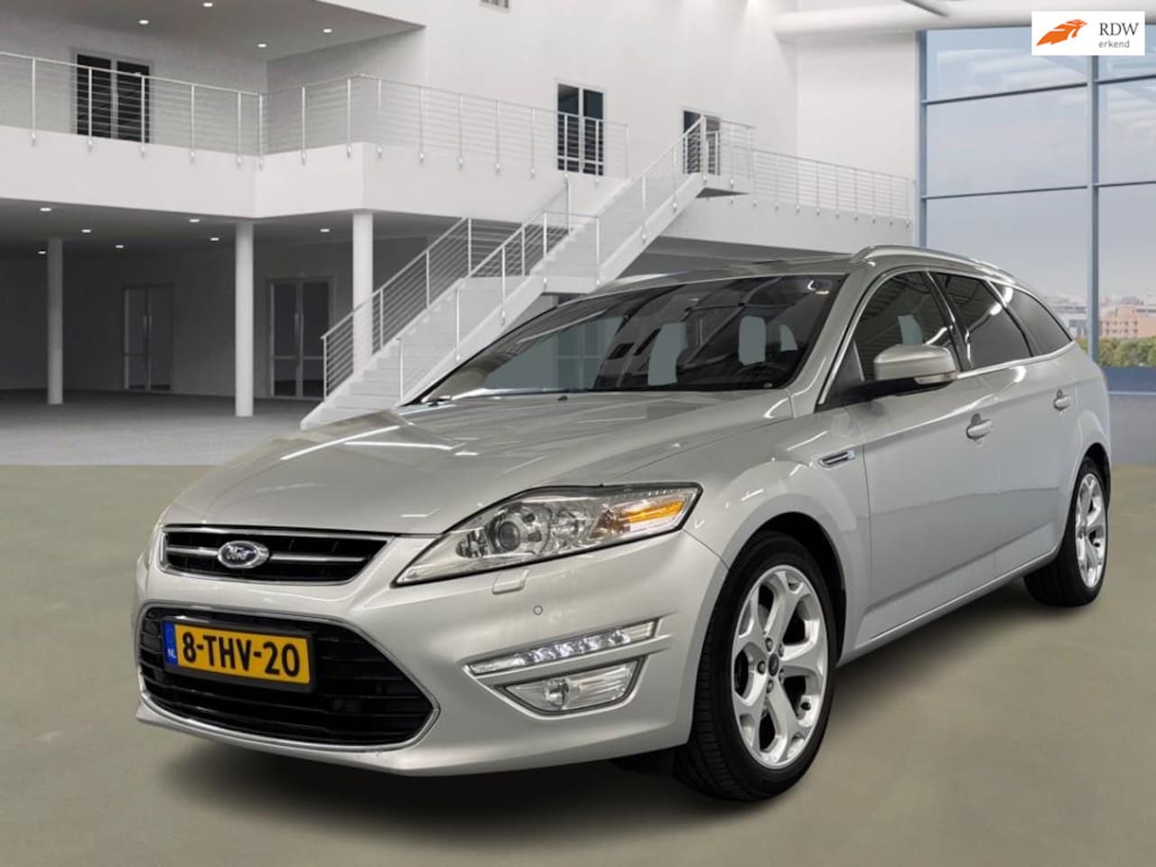 Ford Mondeo Wagon - 1.6 Platinum NAVI PSENSOR LEDER CRUISE TREKHAAK 2 X SLEUTELS - AutoWereld.nl