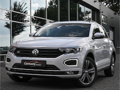 Volkswagen T-Roc - 1.5TSI R-Line Pano Keyless ACC Dodehoek Zetels Trekhaak