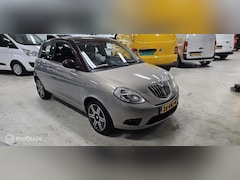 Lancia Y(psilon) - Ypsilon 1.4-16V Airco Cruise Dakraam 2009 85.000 NAP