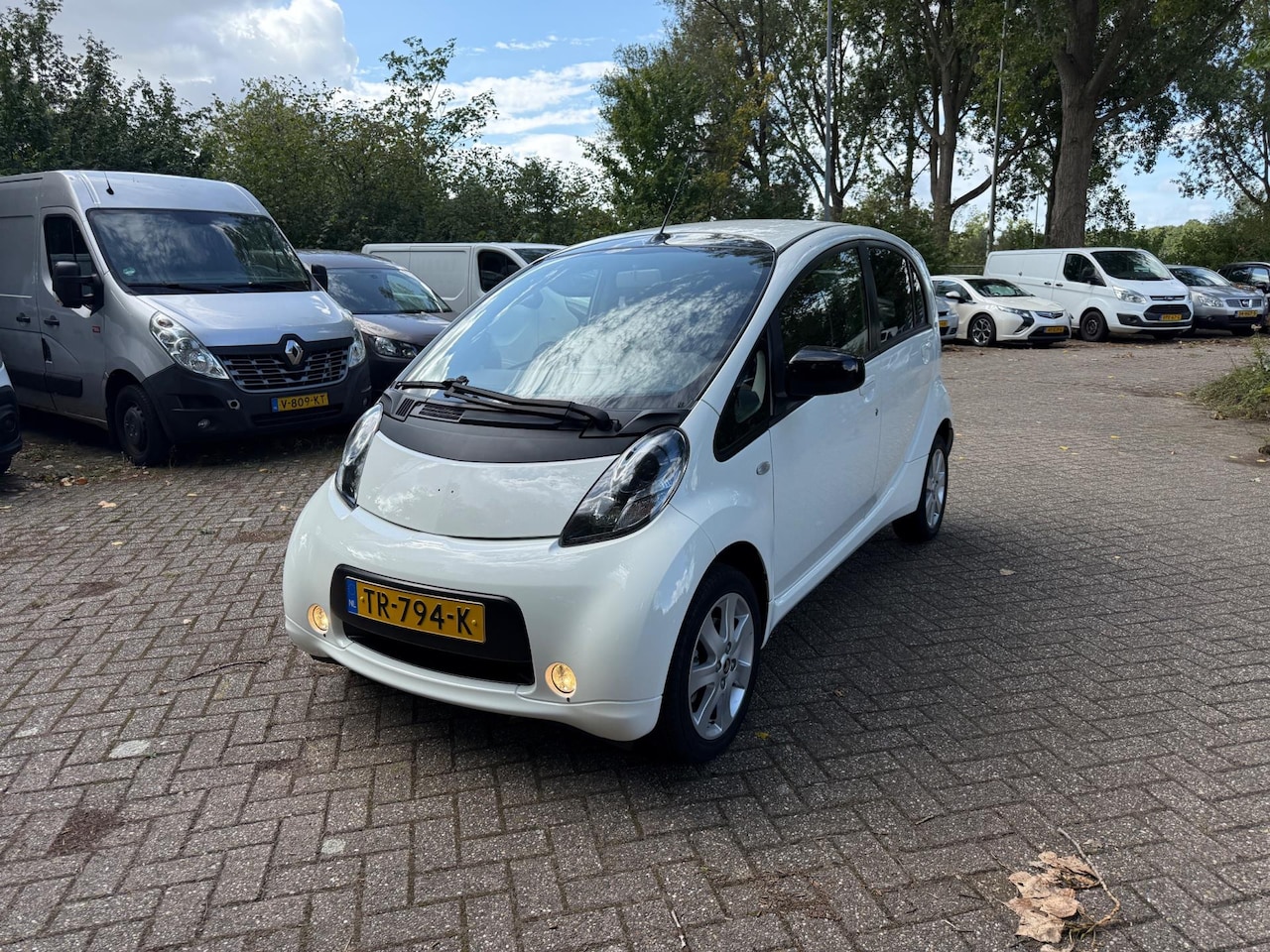 Citroën C-Zero - 4-persoons 16 kWh Airco I-Miev 1-eigenaar NAP NW APK - AutoWereld.nl
