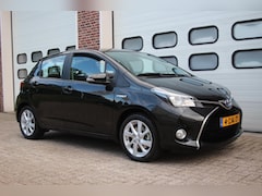 Toyota Yaris - 1.5 Hybrid Dynamic * Navi / Leder / Cruise / Trekhaak