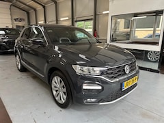 Volkswagen T-Roc - 1.5 TSI Sport DSG Navi