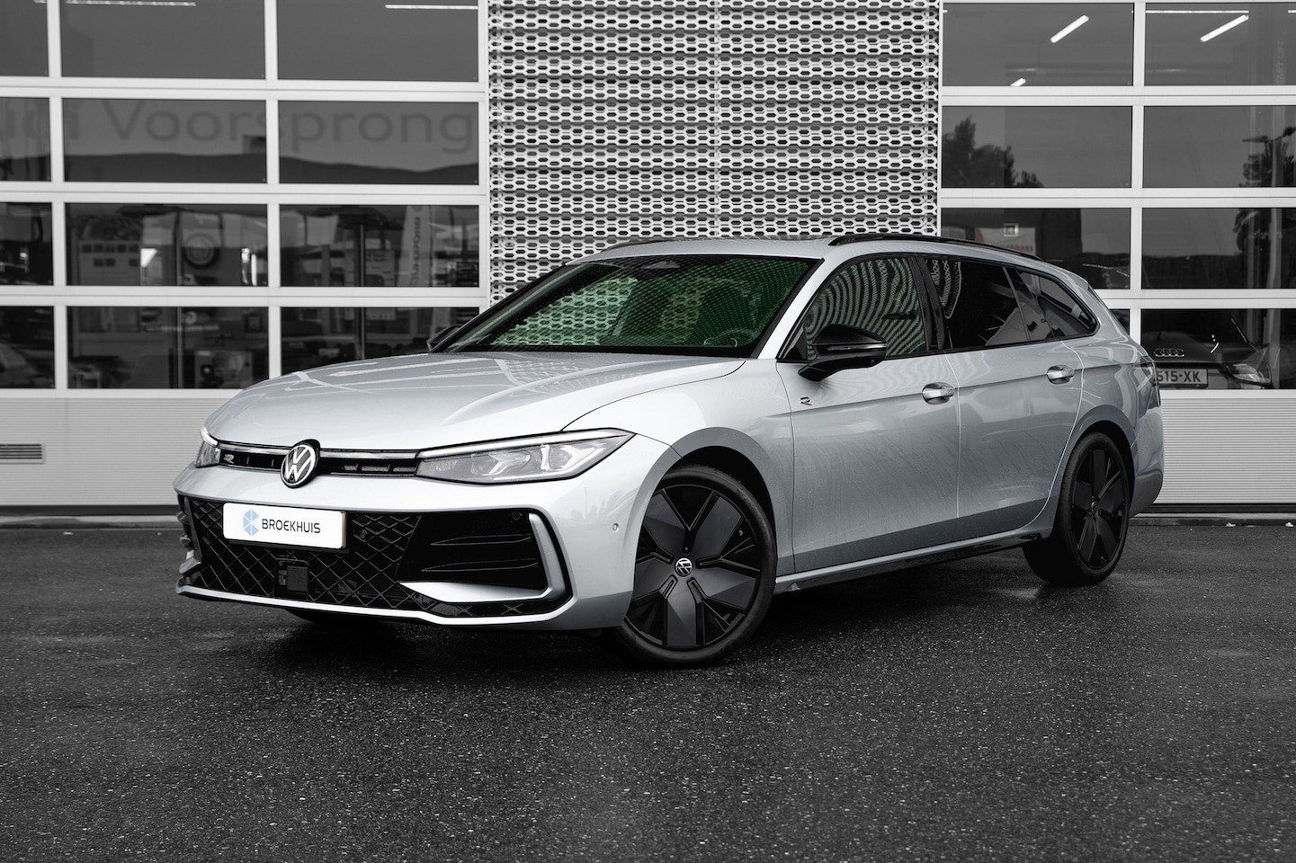 Volkswagen Passat Variant - R-Line Edition | 'App-Connect' draadloze smartphone integratie | Afstandscontrolesysteem ( - AutoWereld.nl