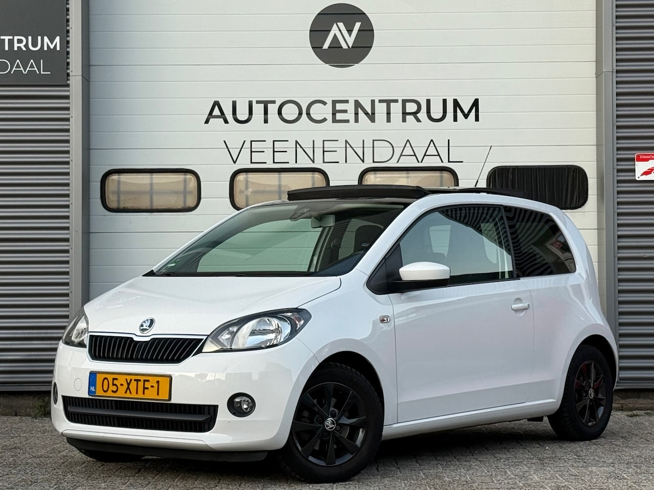 Skoda Citigo - 1.0 Elegance 75 PK PANO/1E EIG/NL AUTO/LM VELGEN - AutoWereld.nl