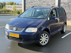 Volkswagen Touran - 2.0-16V FSI | Automaat | Nwe APK | Recent Onderhoud | Trekhaak | Rijd Schakelt Goed