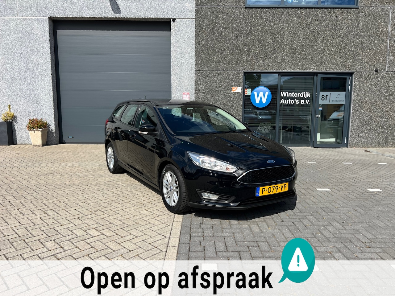 Ford Focus Wagon - 1.0 Trend Automaat, Trekhaak, Navigatie - AutoWereld.nl