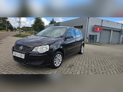 Volkswagen Polo - 1.4-16V Trendline Airco Nieuw A.P.K