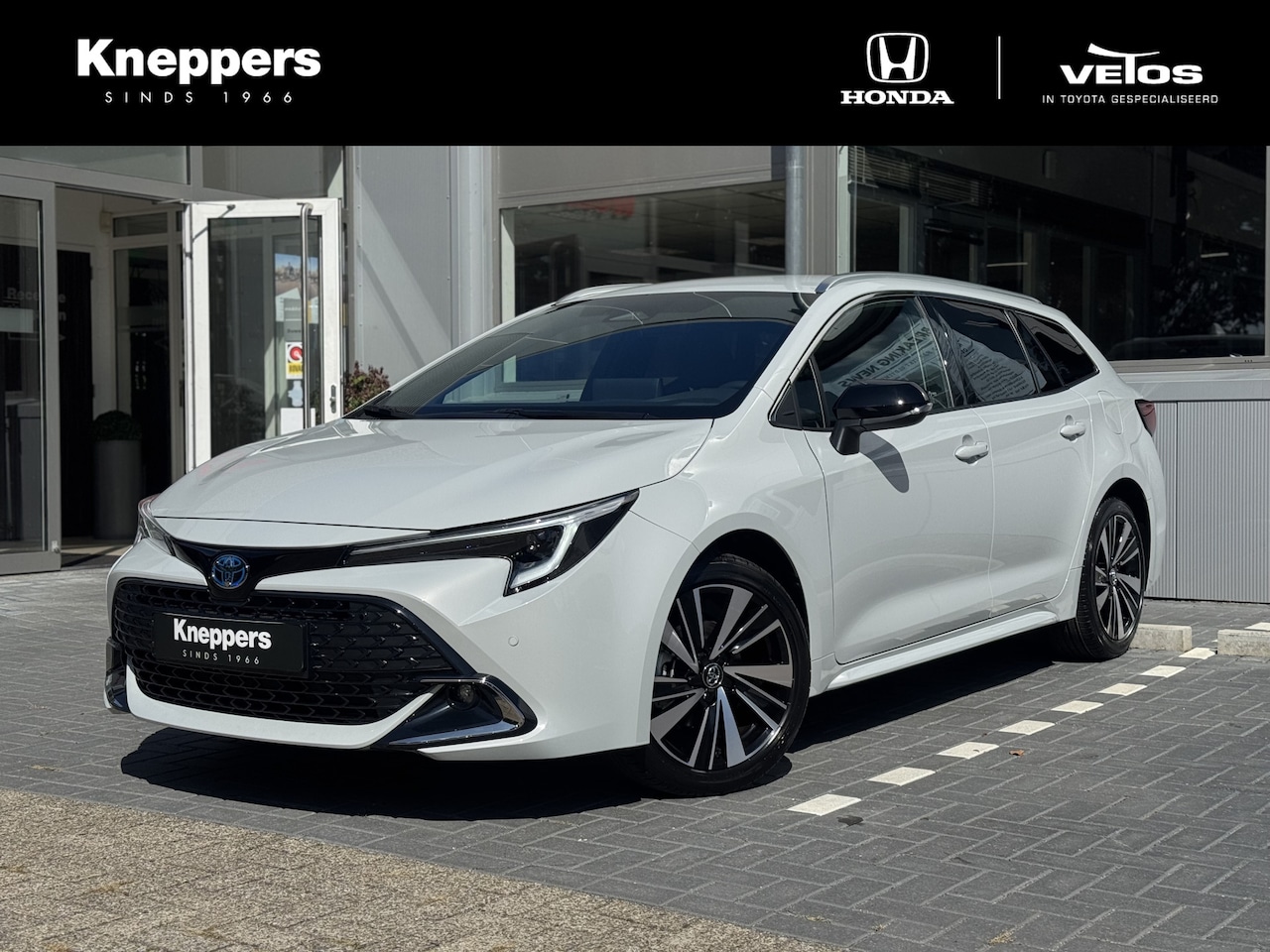 Toyota Corolla Touring Sports - Hybrid 140 Dynamic Elektrische achterklep, Dodehoekdetectie, Parkeersensoren V+A , All-in - AutoWereld.nl