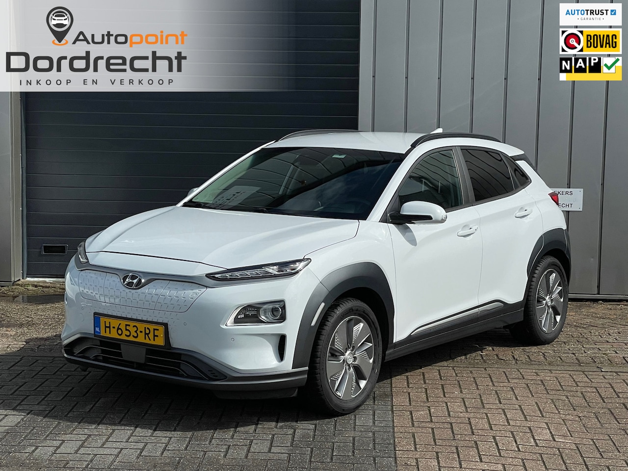 Hyundai Kona Electric - EV Premium 64 kWh SOH100%|1E EIG DEALEROND|STOEL.VRM+VERKOELING|LEER|KEYLESSGO|HEADUP|STUU - AutoWereld.nl