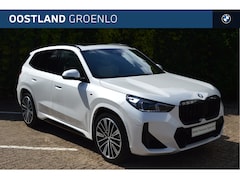 BMW X1 - xDrive23i High Executive M Sport Automaat / Panoramadak / Trekhaak / Stoelverstelling / Ad