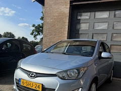 Hyundai i20 - 1.2i i-Deal Airco/5DRS/1 Eigenaar/NAP