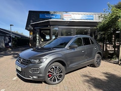 Volkswagen T-Roc - 1.5 TSI DSG Sport Camera App connect Digitaal dash