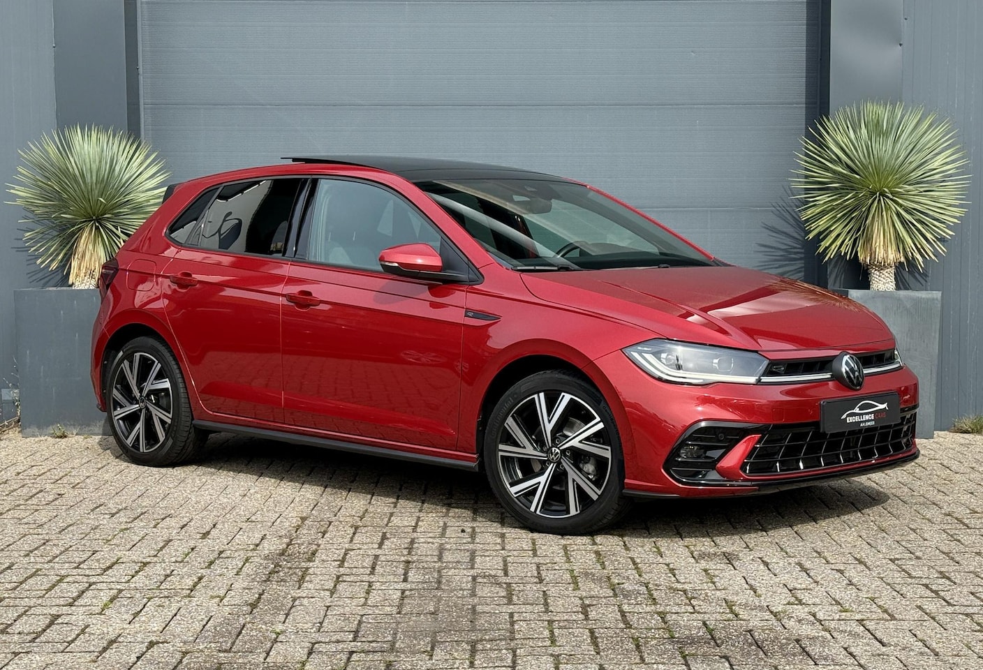 Volkswagen Polo - 1.0 TSI 3x R-Line IQ Light Pano Automaat - AutoWereld.nl