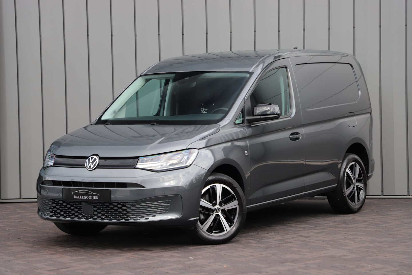 Volkswagen Caddy Cargo - 2.0 TDI 75 Edition DSG | 122PK | Leder | Stoelverwarming | Navi | Pdc | Led | 2023 | Géén - AutoWereld.nl