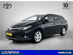 Toyota Auris Touring Sports - 1.8 Hybrid Trend | Navigatie | Panonramadak | Trekhaak |