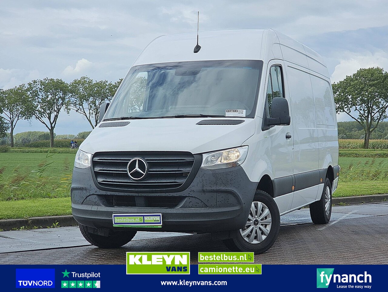 Mercedes-Benz Sprinter - 317 L2H2 Mbux Trekhaak ! - AutoWereld.nl