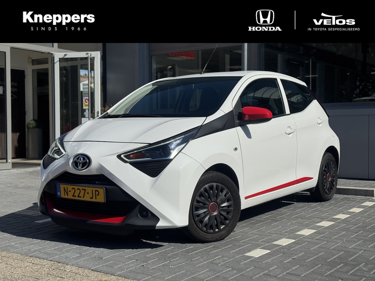 Toyota Aygo - 1.0 VVT-i x-fun Airco, Bluetooth, All-season banden , All-in Rijklaarprijs - AutoWereld.nl