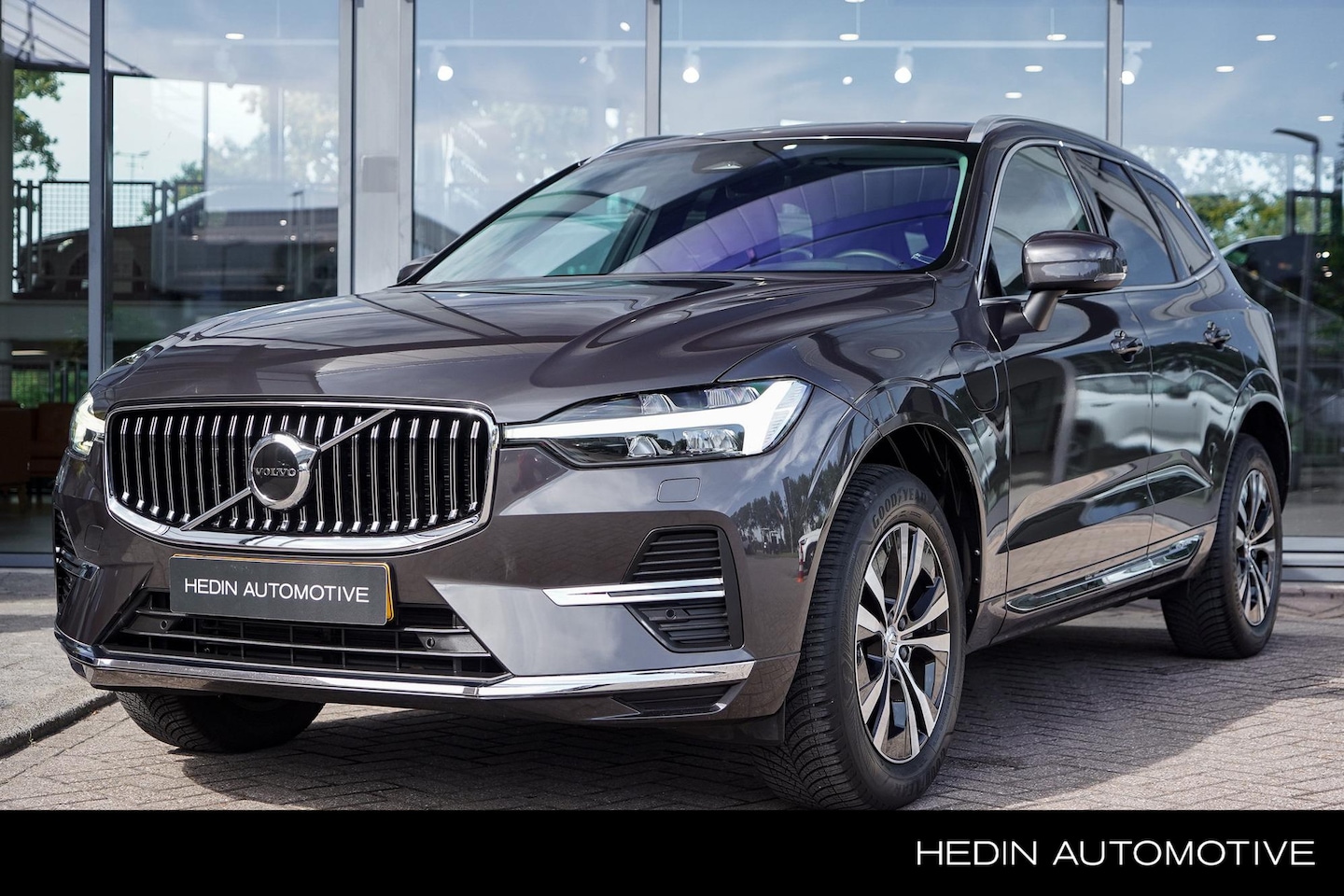 Volvo XC60 - 2.0 T6 Plug-in hybrid AWD Core Bright - AutoWereld.nl