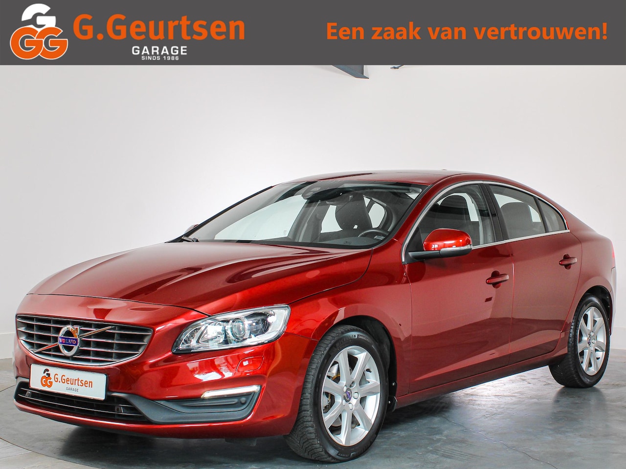 Volvo S60 - 1.5 T2 Kinetic 1.5 T2 Kinetic, Trekhaak, Automaat, Navigatie, Stoelverwarming, 77dkm! - AutoWereld.nl
