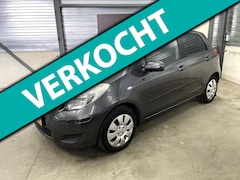 Toyota Yaris - 1.0 VVTi Acces Airco parkeersensoren APK 5 deurs