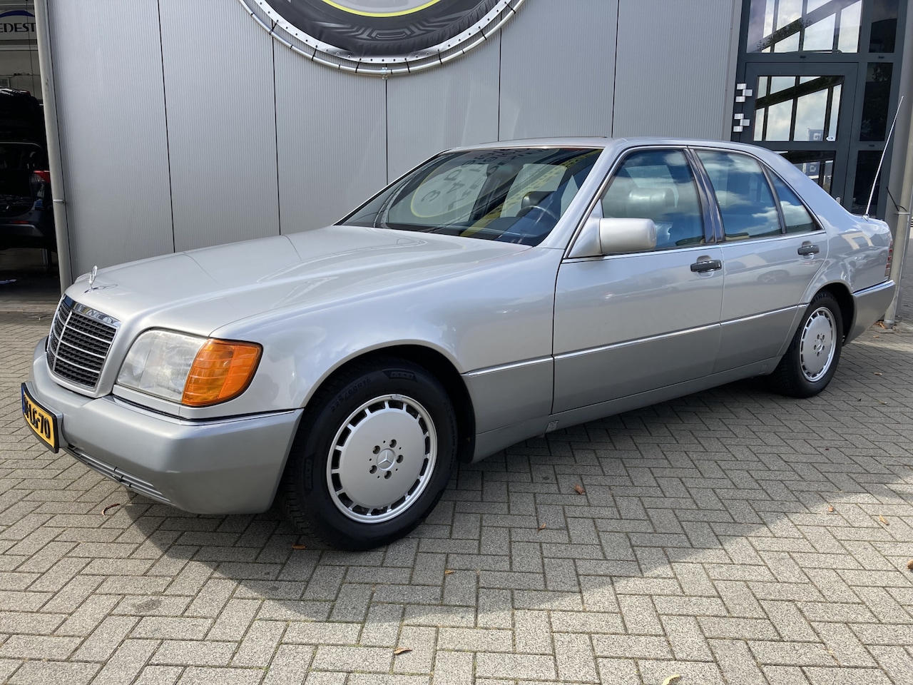 Mercedes-Benz S-klasse - 300 SE 2.8 A5 alle documenten aanwezig | Youngtimer | Schuifdak - AutoWereld.nl