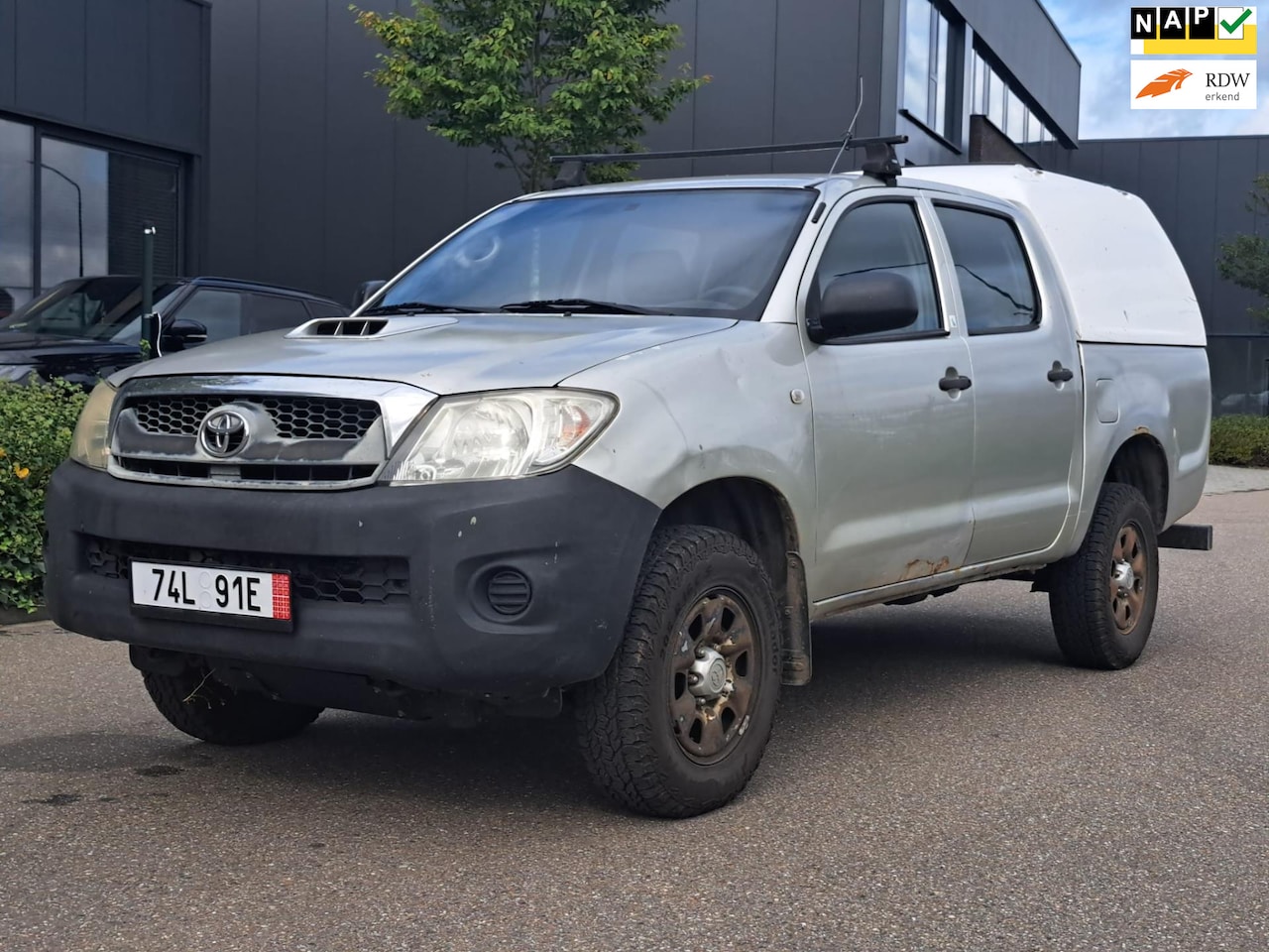 Toyota HiLux - 2.5 D-4D LX DC EXPORT - AutoWereld.nl