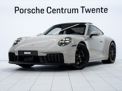 Porsche 911 - Carrera 4 GTS