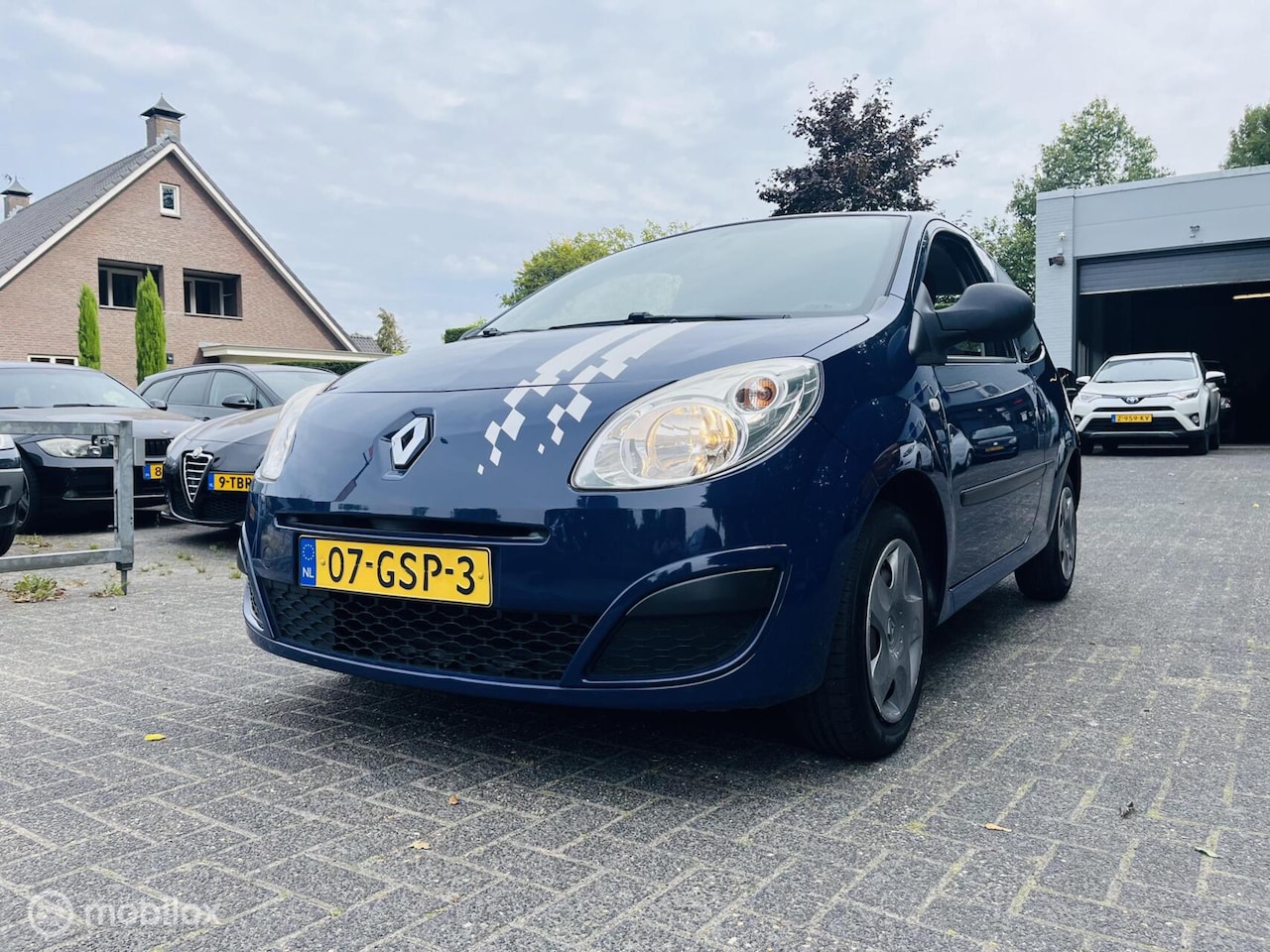 Renault Twingo - 1.2 Sport / Fun APK 08-2026 120.000 KM !!! - AutoWereld.nl