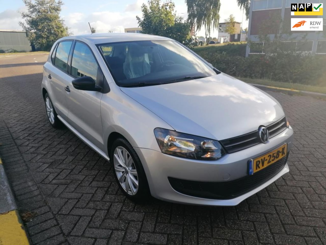 Volkswagen Polo - 1.2 Easyline 1.2 Easyline - AutoWereld.nl